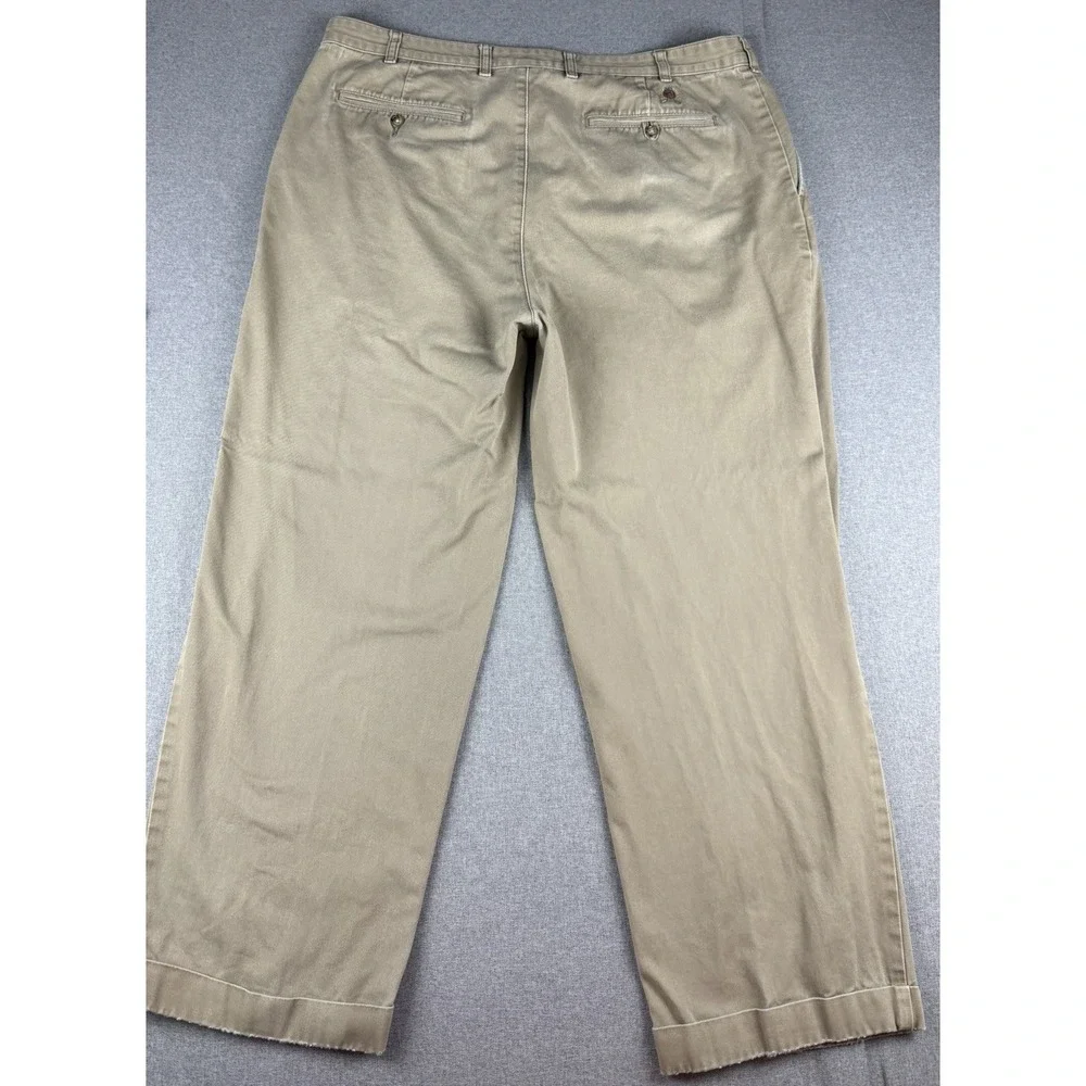 Tommy Hilfiger Men's Khaki Chino Pants 40x30 Pleated Straight Leg Cotton Beige